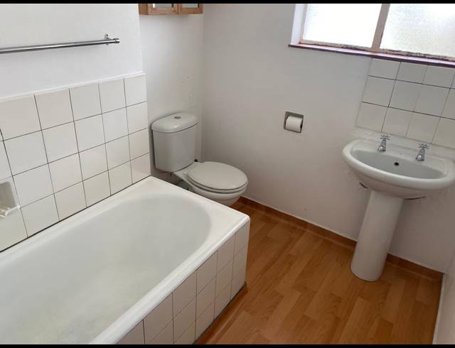 2 bed property to rent in WORCESTER CENTRAL